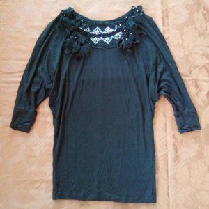 NWOT- Karen Kane Loose Fit Blouse with Silver Sequins and Beads